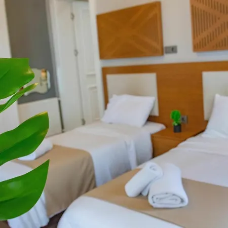 Modern 2br Flat 1min Walk To Taksim Square 아파트