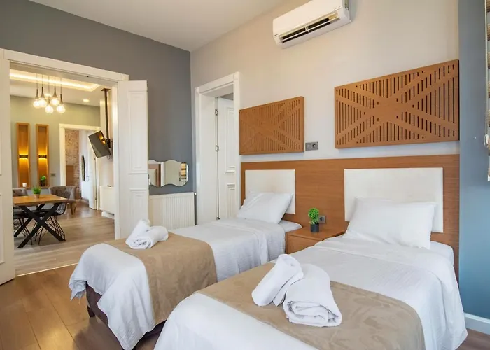 Modern 2br Flat 1min Walk To Taksim Square