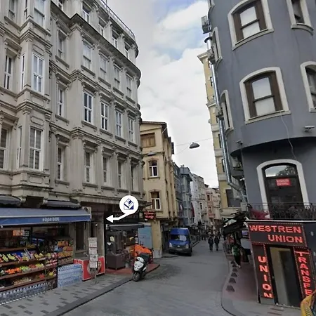 Modern 2br Flat 1min Walk To Taksim Square